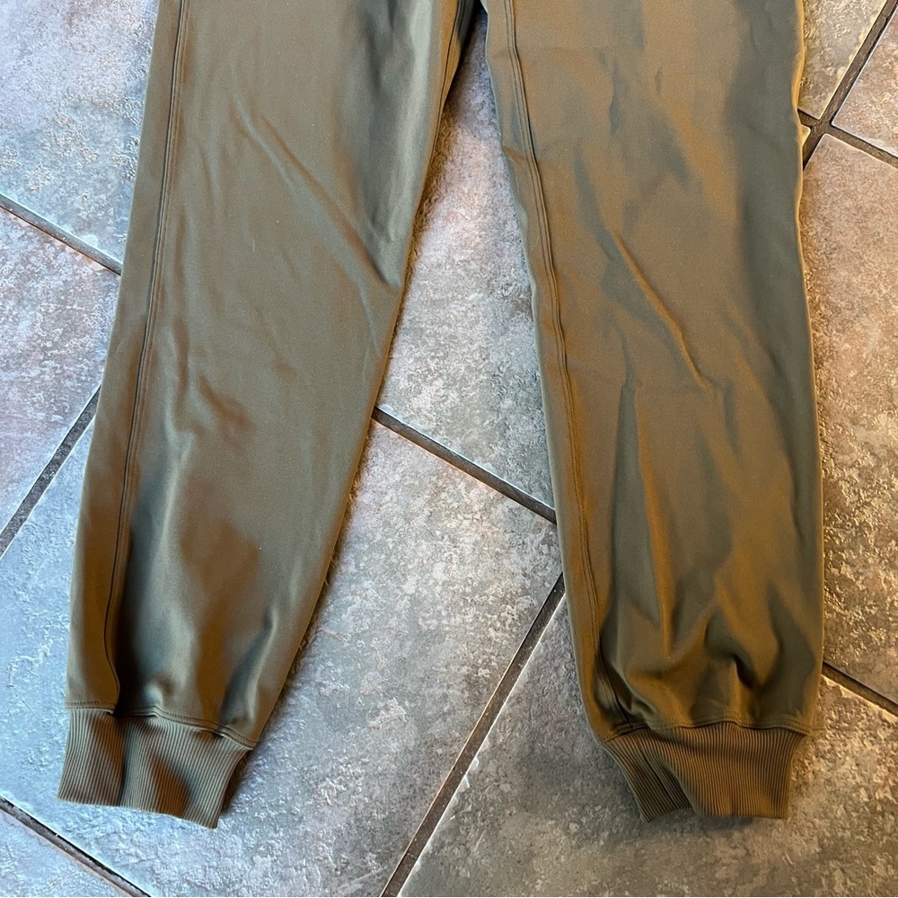 Lululemon Green Jogger Pants Size 0 - Picture 4 of 13